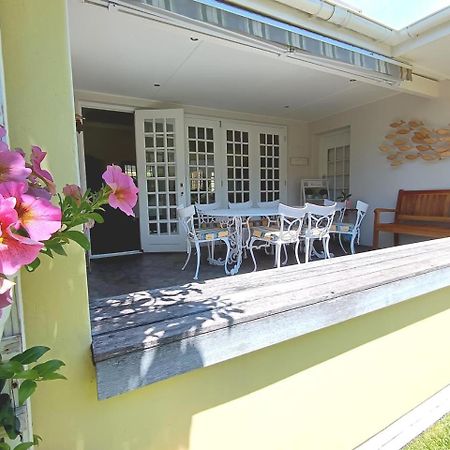 Bed and Breakfast On The Bay Port Elizabeth Esterno foto